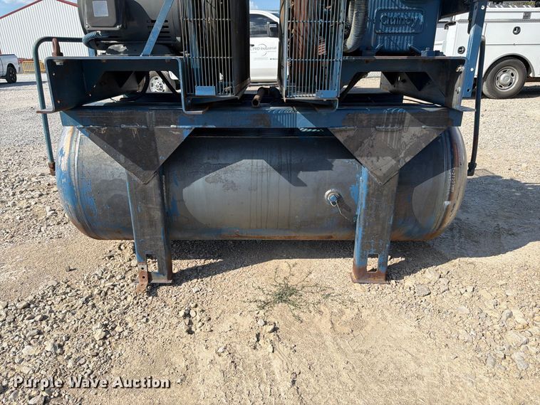 image for item FK3412 Quincy QRD-15 air compressor