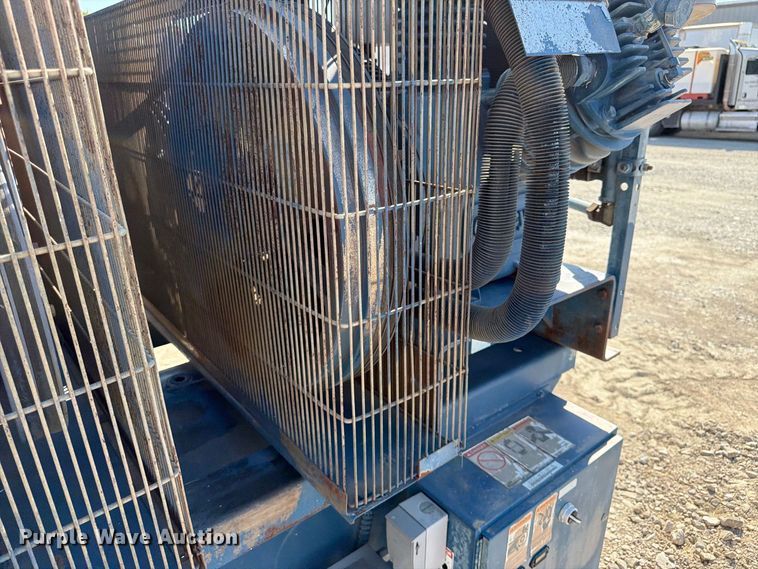 image for item FK3412 Quincy QRD-15 air compressor