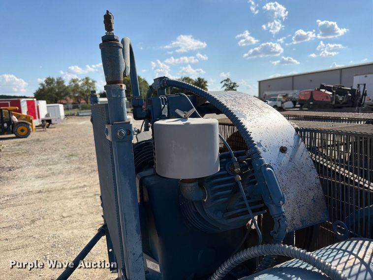 image for item FK3412 Quincy QRD-15 air compressor