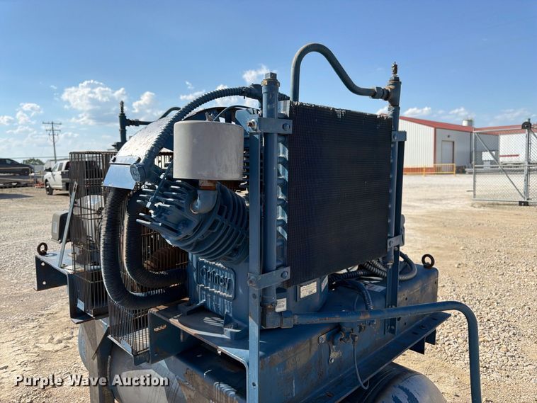 image for item FK3412 Quincy QRD-15 air compressor