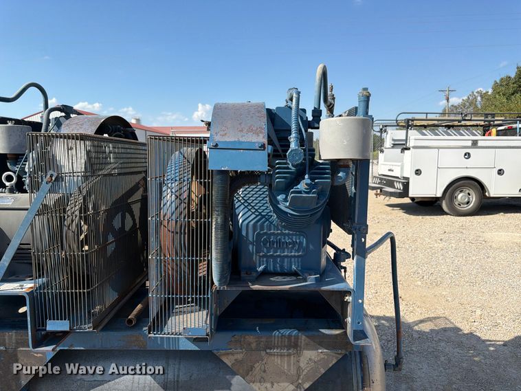 image for item FK3412 Quincy QRD-15 air compressor