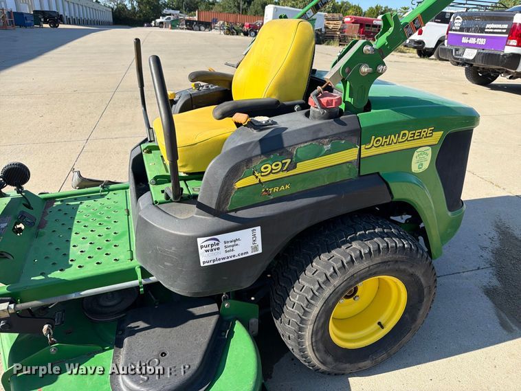 image for item FK3419 John Deere 997 ZTRAK ZTR lawn mower