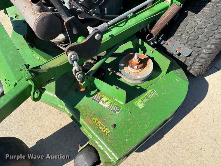 image for item FK3421 2020 John Deere 652R lawn mower
