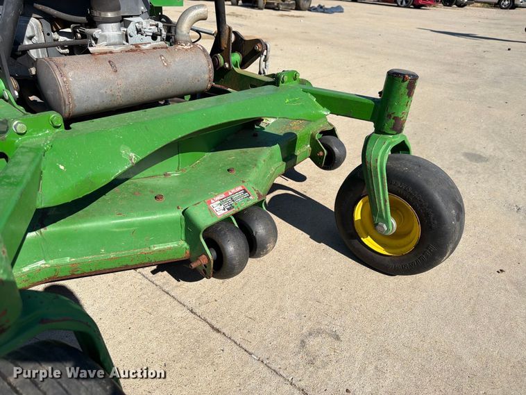 image for item FK3421 2020 John Deere 652R lawn mower