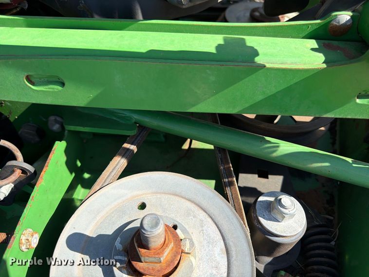 image for item FK3421 2020 John Deere 652R lawn mower