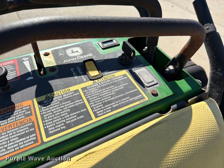 image for item FK3421 2020 John Deere 652R lawn mower