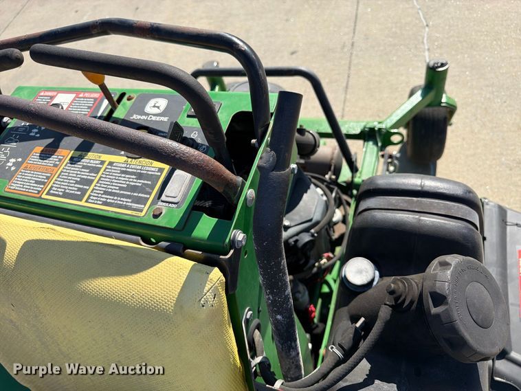 image for item FK3421 2020 John Deere 652R lawn mower