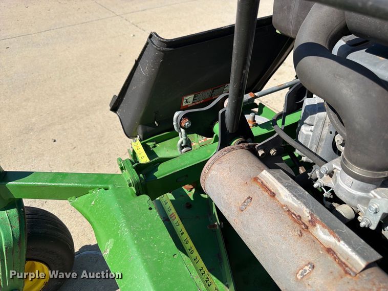 image for item FK3421 2020 John Deere 652R lawn mower