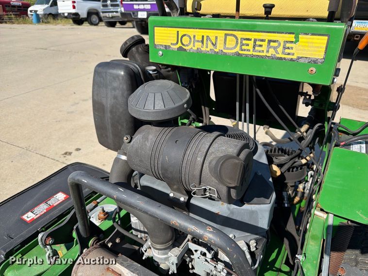 image for item FK3421 2020 John Deere 652R lawn mower