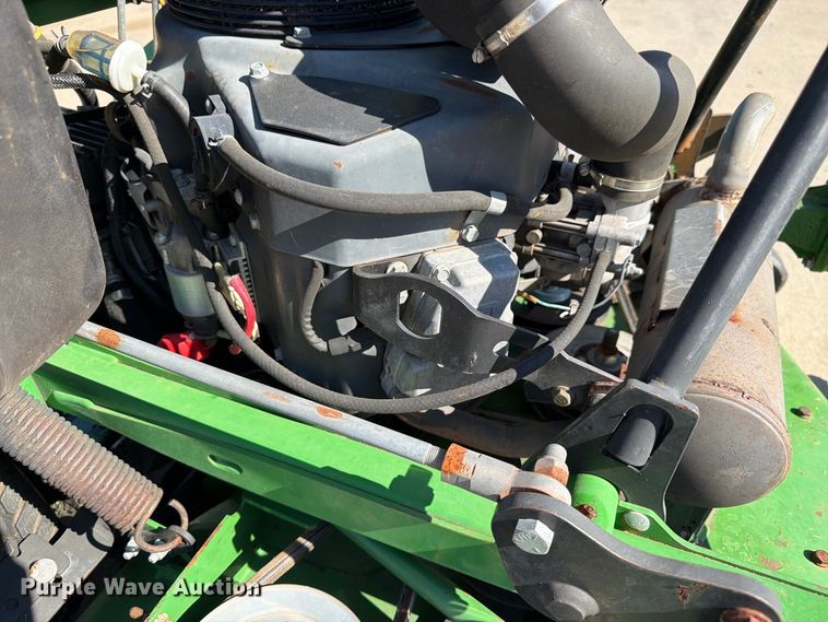 image for item FK3421 2020 John Deere 652R lawn mower