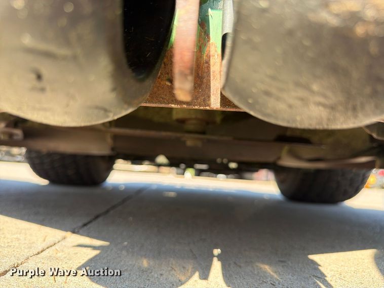 image for item FK3421 2020 John Deere 652R lawn mower