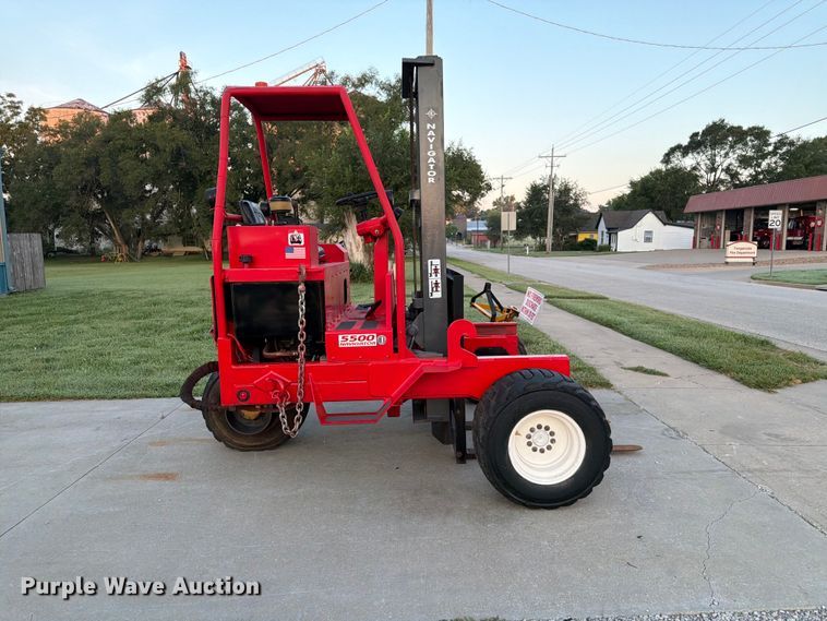 image for item FK3630 2007 Navigator RT 5500 forklift