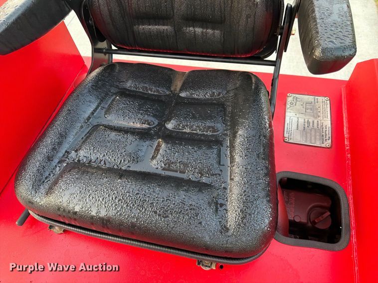 image for item FK3630 2007 Navigator RT 5500 forklift