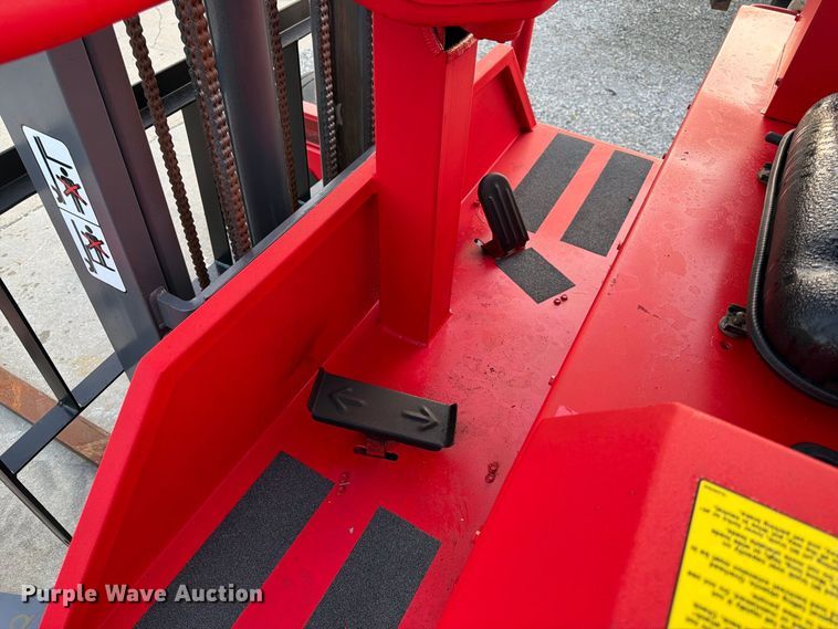 image for item FK3630 2007 Navigator RT 5500 forklift