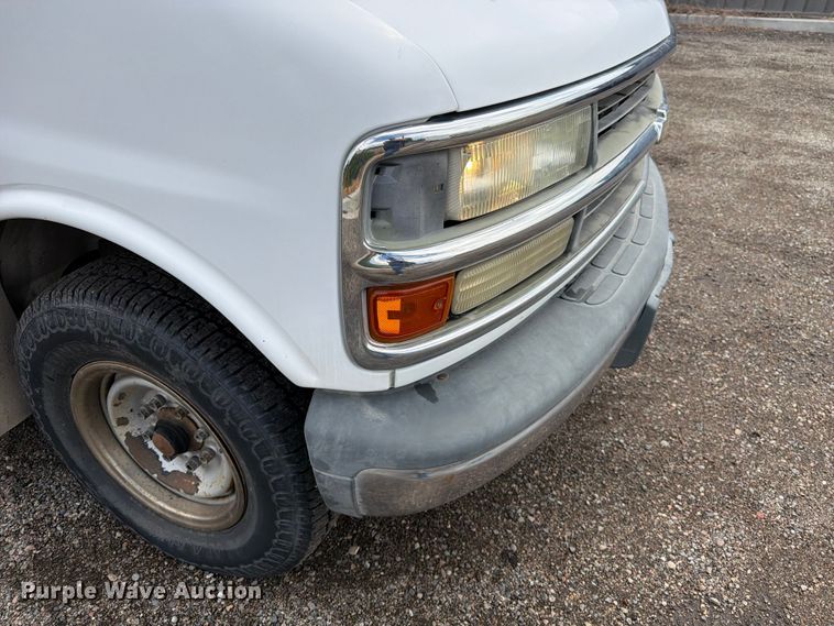 image for item FK4594 2002 Chevrolet Express van