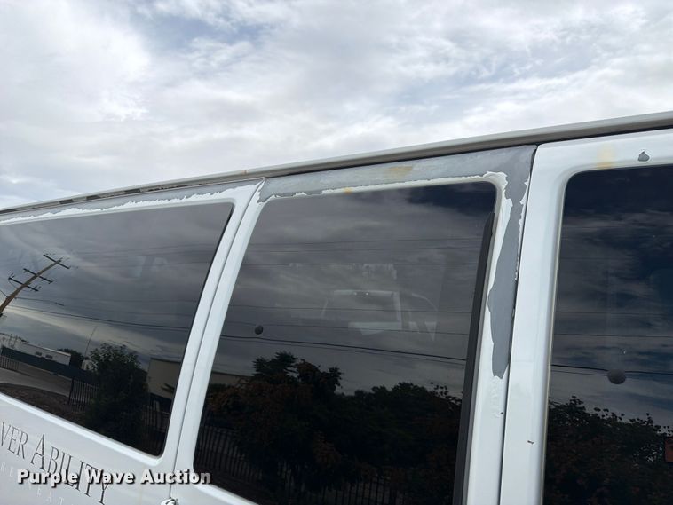 image for item FK4594 2002 Chevrolet Express van