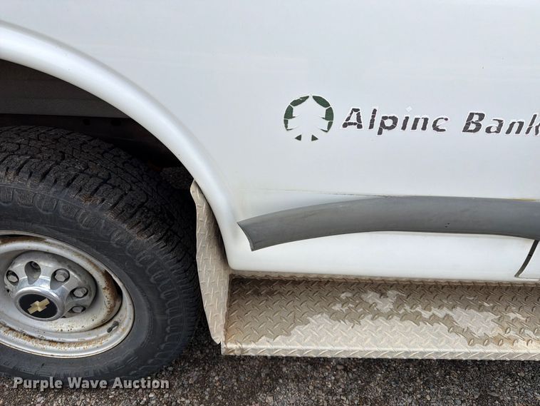 image for item FK4594 2002 Chevrolet Express van