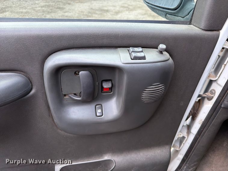 image for item FK4594 2002 Chevrolet Express van