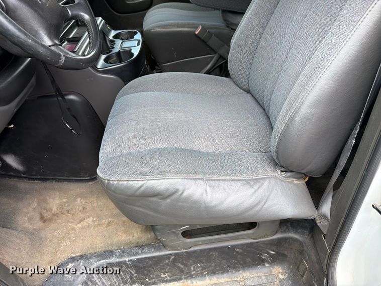 image for item FK4594 2002 Chevrolet Express van