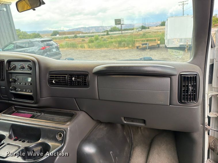 image for item FK4594 2002 Chevrolet Express van
