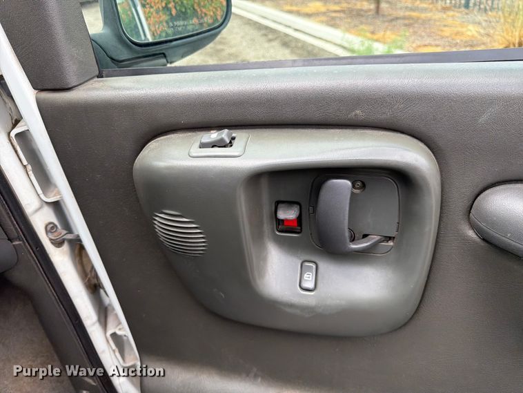 image for item FK4594 2002 Chevrolet Express van