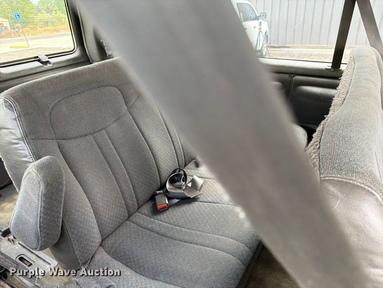 image for item FK4594 2002 Chevrolet Express van