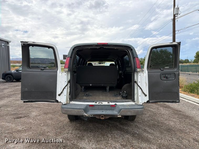 image for item FK4594 2002 Chevrolet Express van