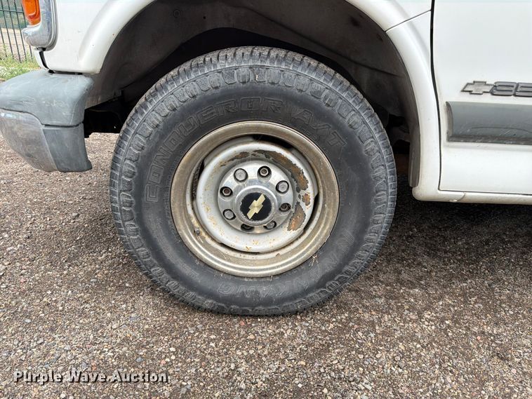 image for item FK4594 2002 Chevrolet Express van