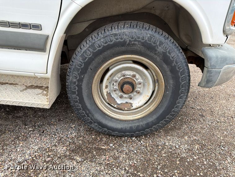 image for item FK4594 2002 Chevrolet Express van