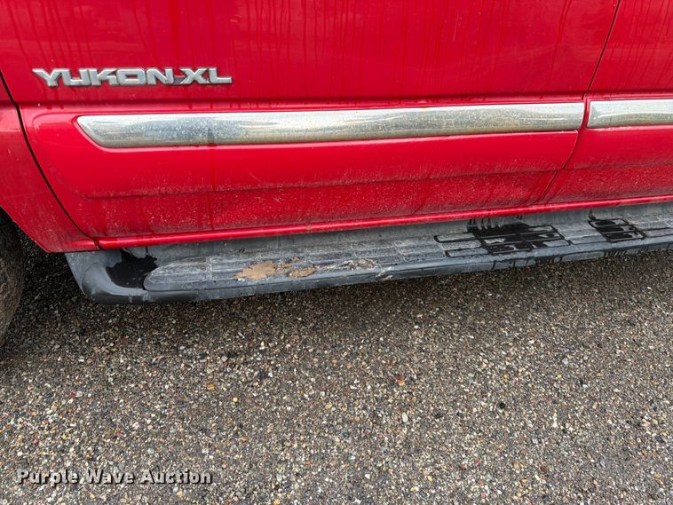 image for item FK4595 2000 GMC Yukon XL SUV
