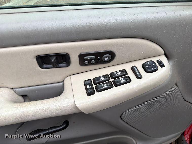 image for item FK4595 2000 GMC Yukon XL SUV