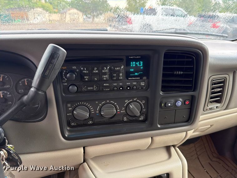 image for item FK4595 2000 GMC Yukon XL SUV