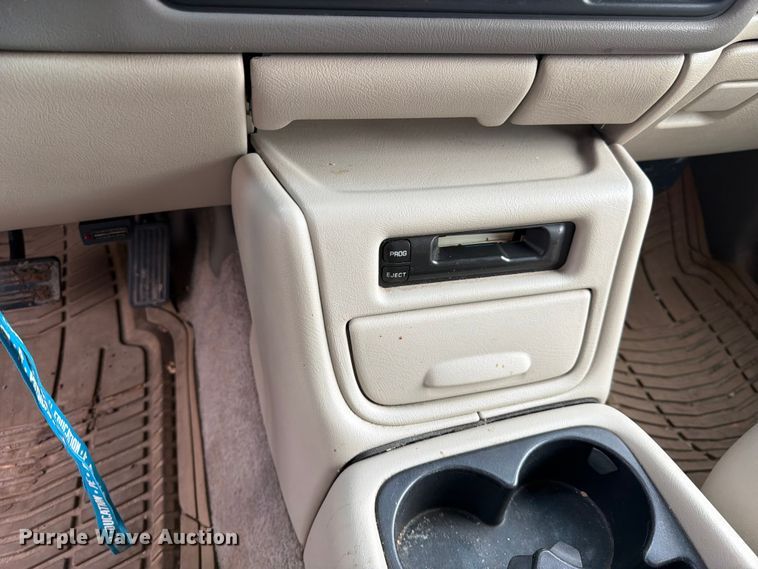 image for item FK4595 2000 GMC Yukon XL SUV
