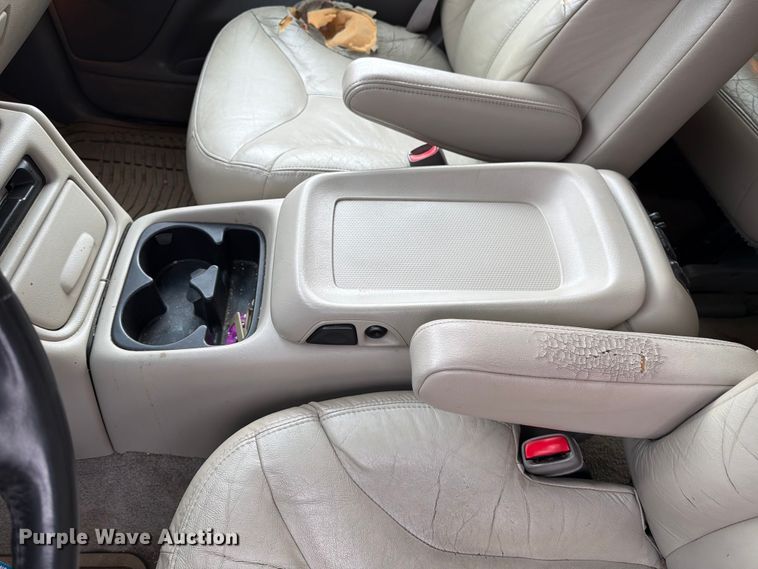 image for item FK4595 2000 GMC Yukon XL SUV