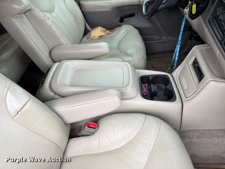 image for item FK4595 2000 GMC Yukon XL SUV