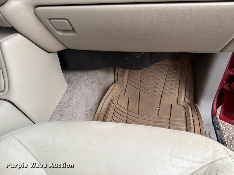 image for item FK4595 2000 GMC Yukon XL SUV