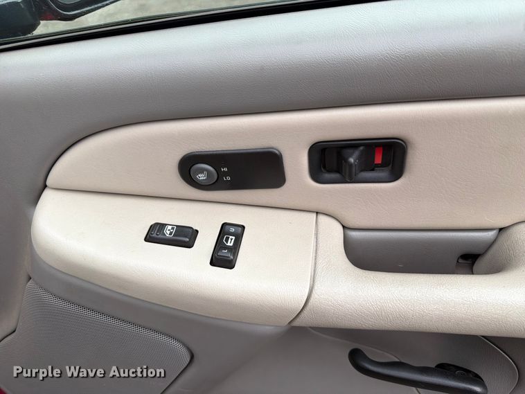 image for item FK4595 2000 GMC Yukon XL SUV