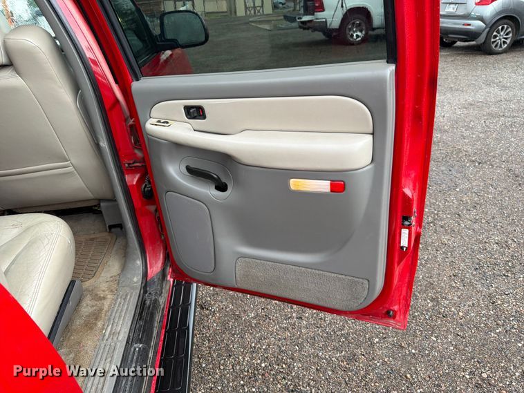 image for item FK4595 2000 GMC Yukon XL SUV
