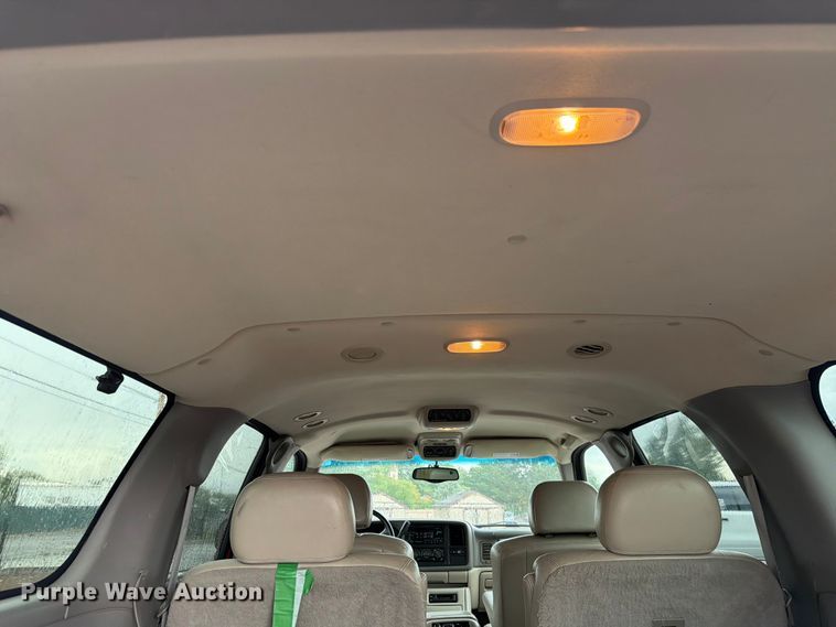 image for item FK4595 2000 GMC Yukon XL SUV