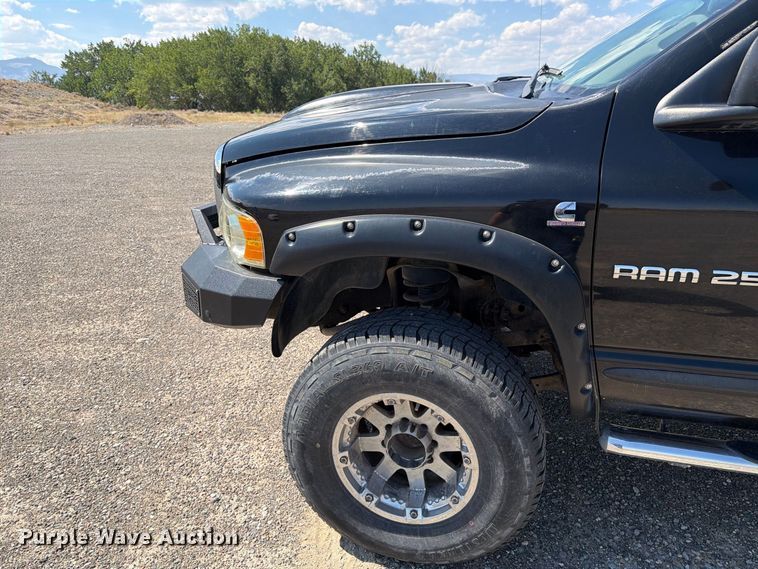 image for item FK4610 2005 Dodge Ram 2500 Ext. Cab pickup truck