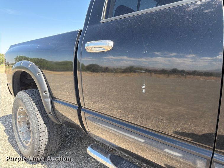 image for item FK4610 2005 Dodge Ram 2500 Ext. Cab pickup truck