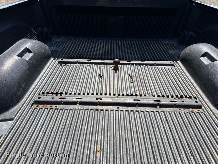 image for item FK4610 2005 Dodge Ram 2500 Ext. Cab pickup truck