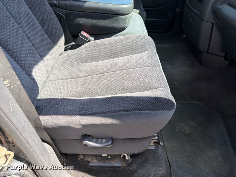 image for item FK4610 2005 Dodge Ram 2500 Ext. Cab pickup truck