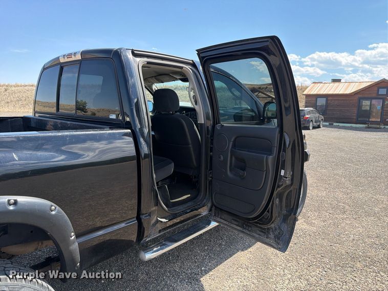 image for item FK4610 2005 Dodge Ram 2500 Ext. Cab pickup truck