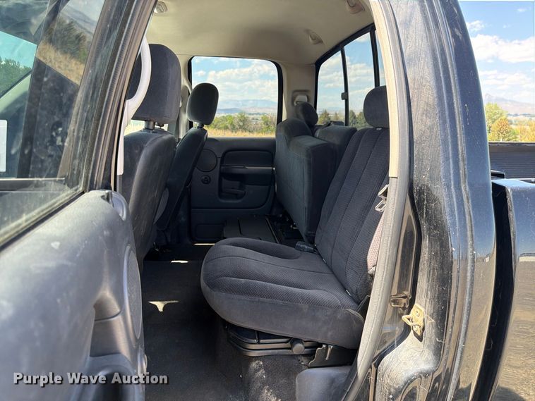 image for item FK4610 2005 Dodge Ram 2500 Ext. Cab pickup truck