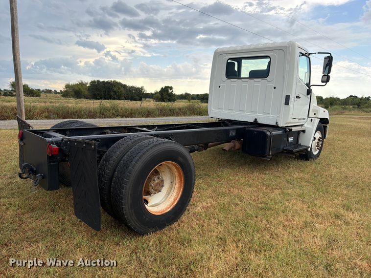 image for item FK5063 2008 Hino 338 truck cab and chassis