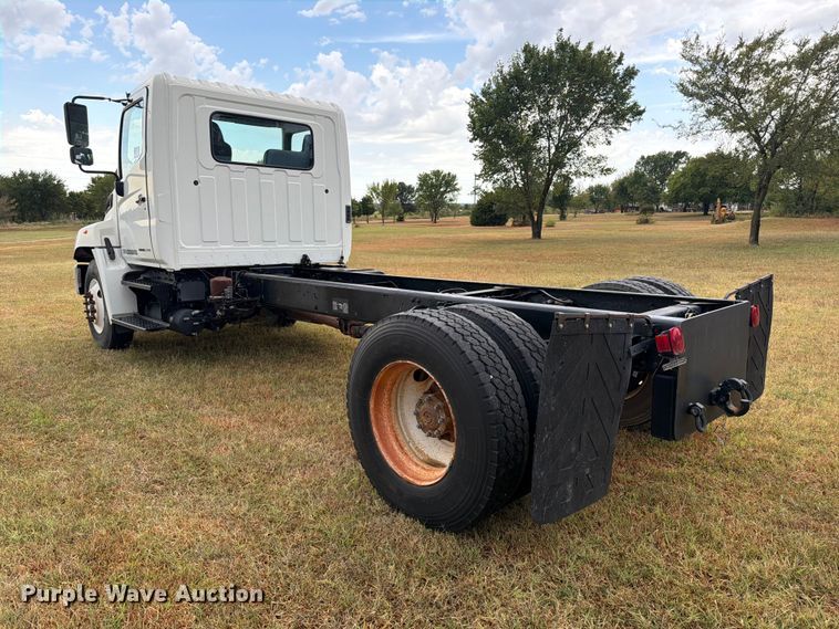 image for item FK5063 2008 Hino 338 truck cab and chassis