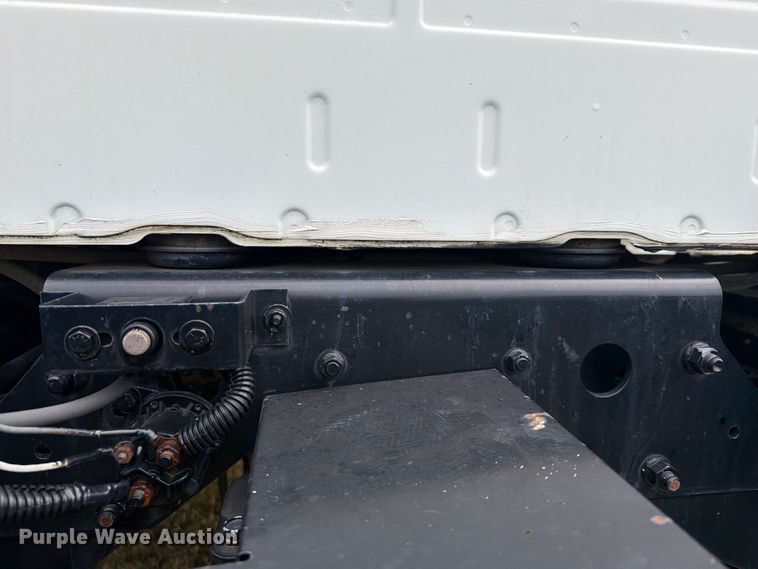 image for item FK5063 2008 Hino 338 truck cab and chassis