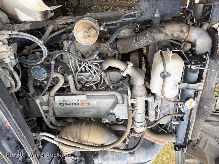 image for item FK5063 2008 Hino 338 truck cab and chassis