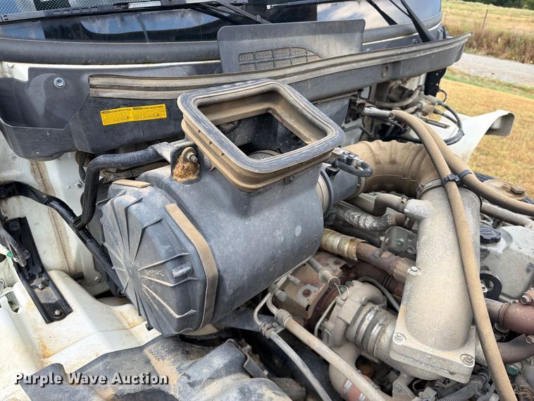 image for item FK5063 2008 Hino 338 truck cab and chassis